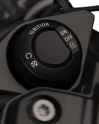 We see the Keyless Ride Light device on the S 1000 R.