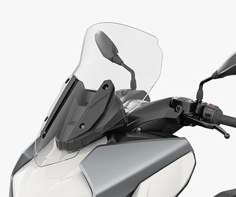 Ergonomics and wind protection C 400 GT