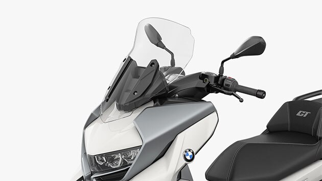 Ergonomics and wind protection C 400 GT